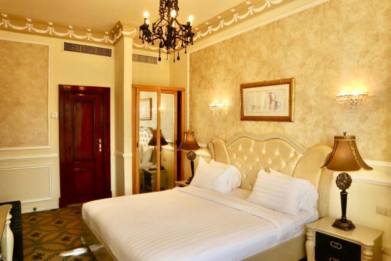 Paradise Family Suite-Partial Sea View & Pool View