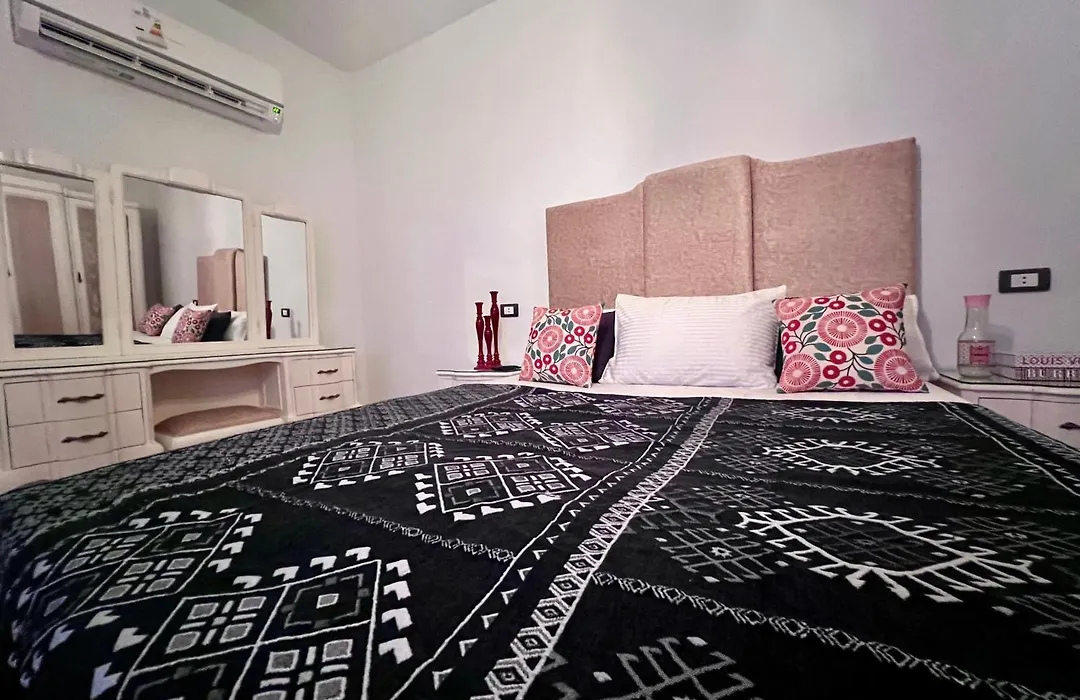 Ma Maison Gleem, Alexandria-1