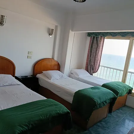 Cleopatra Family Residents مصريين فقط Egyptians Only-3