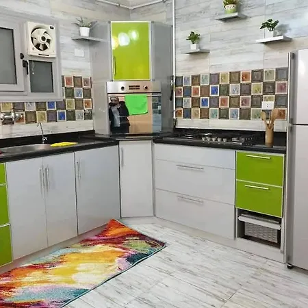 شقةعلى البحرمباشرةسيدي بشرالمربع الذهبي-3