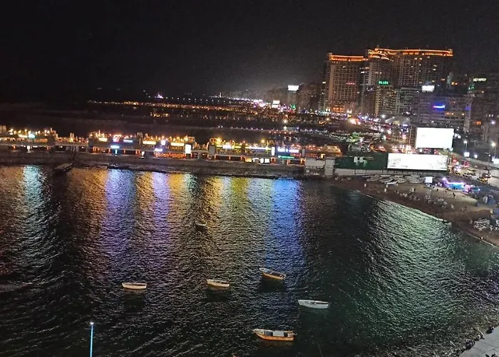 شقةفاخرةبجليم على البحر مباشرة