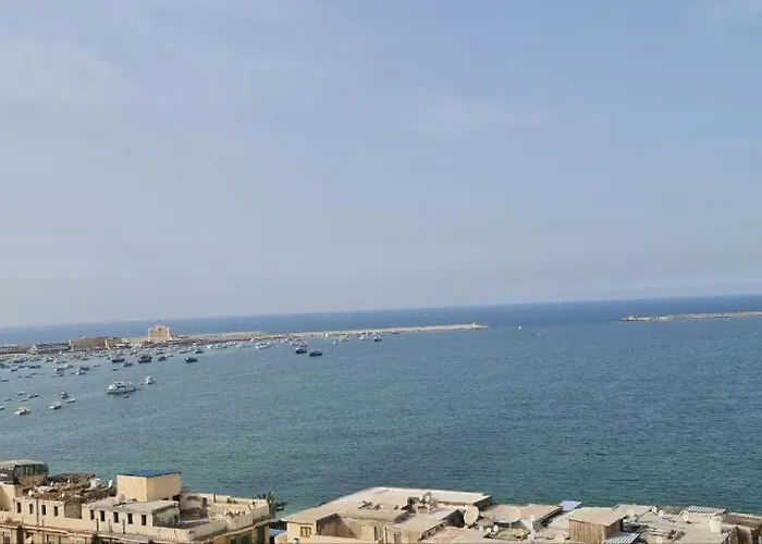شقة فاخرة مكيفة تري البحر مباشرة