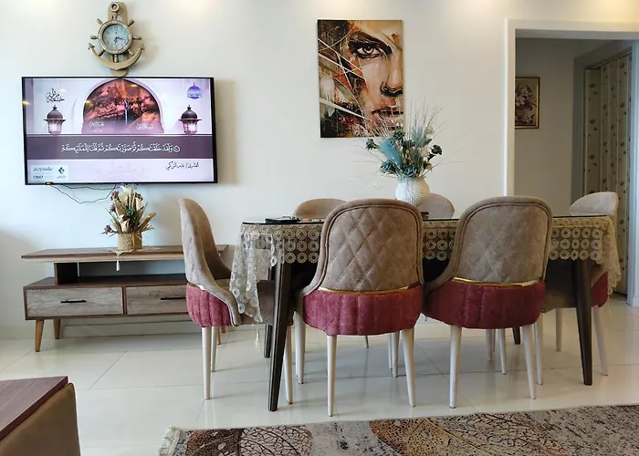 Gleem Luxury Condo Direct Sea View G18
