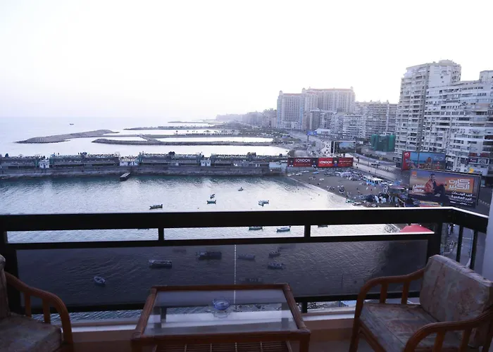 Gleem Bay Luxury Apartment