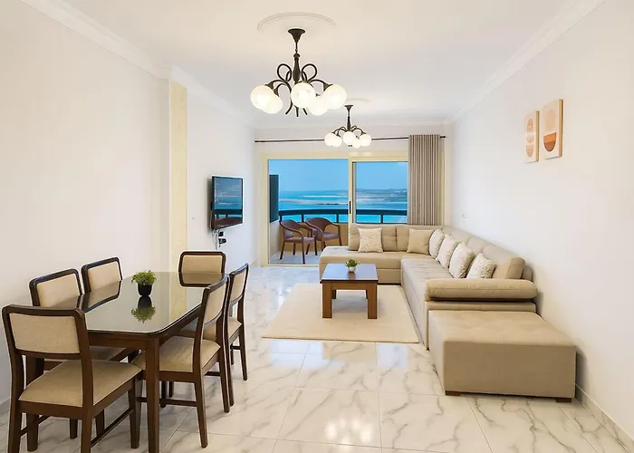 Alex Homes - Gleem Cozy s Direct Sea View