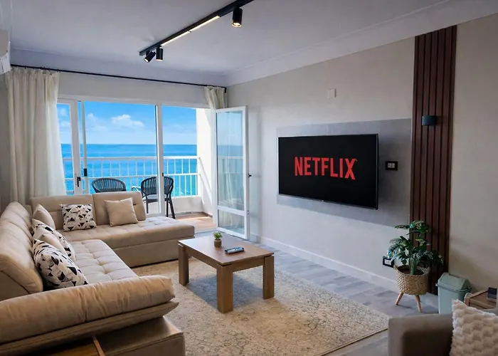 Alex Homes - Stanley Cozy s With Direct Sea View