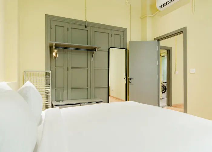 Grey L Studio s Downtown Menasce House