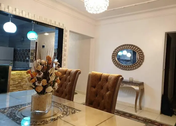 شقةعلى البحرمباشرةسيدي بشرالمربع الذهبي