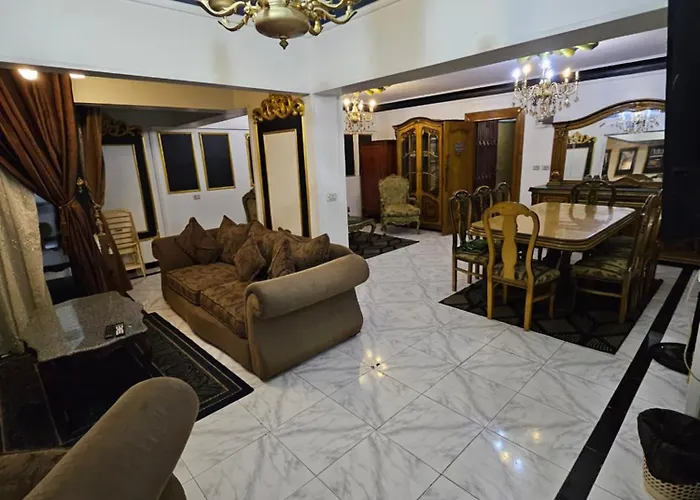 Villas With Direct Sea Views And Apartments With Partial Sea Views In Miami, Alexandria, Al Safwa Tower,, مصر