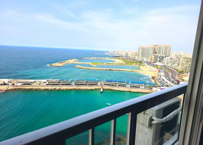 Gleem Luxury Condo Direct Sea View G18